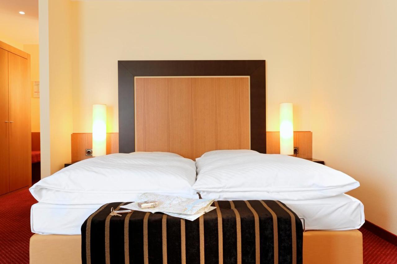 Romantik Hotel Waldschloesschen シュレースヴィヒ エクステリア 写真