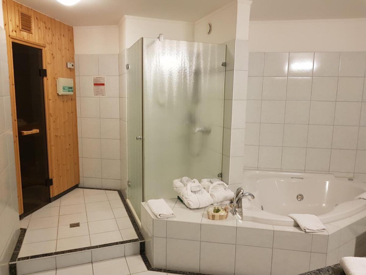 Romantik Hotel Waldschloesschen シュレースヴィヒ エクステリア 写真