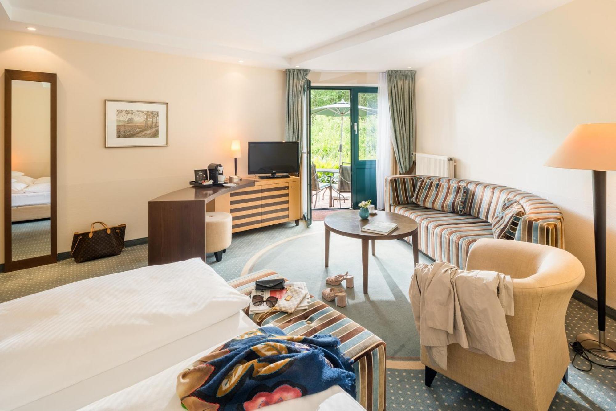 Romantik Hotel Waldschloesschen シュレースヴィヒ エクステリア 写真